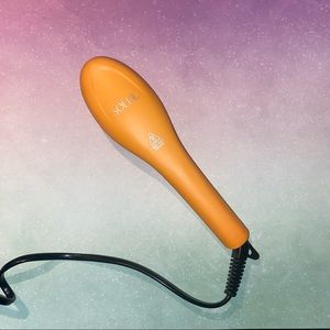 3/$15 mini Soleil Hot Straightening Brush